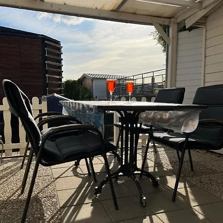 Holiday home Charmantes Ferienhaus In Mit Terrasse Und Grill *